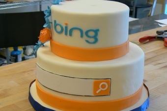 Торт с логотипом Bing. Фото: yummycakes/flickr.com