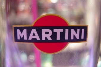 Логотип Martini. Фото: bunkerofdoom.com, adme.ru
