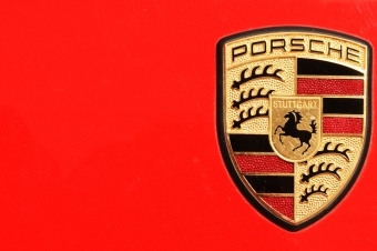 Логотип Porsche. Фото: maxterruLz/flickr.com