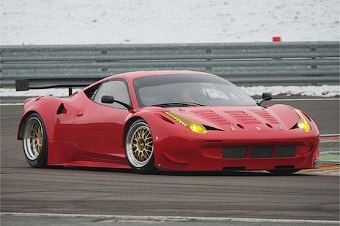 Автомобиль Ferrari 458 Italia GT2. Фото: lenta.ru