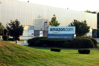Логотип Amazon. Фото: crystalbat/flickr.com