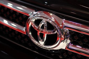 Логотип Toyota. Фото: julie.koesmarno/flickr/com