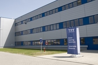 Завод по выпуску телевизоров TPV Technology. Фото: zoom.cnews.ru