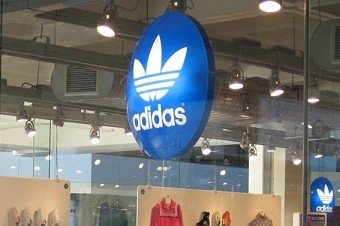 Магазин Adidas. Фото: HiOakie/flickr.com