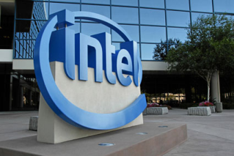 Логотип Intel. Фото: peaknews.ru
