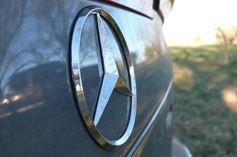 Логотип Mercedes-Benz. Фото: SystemF92/flickr.com